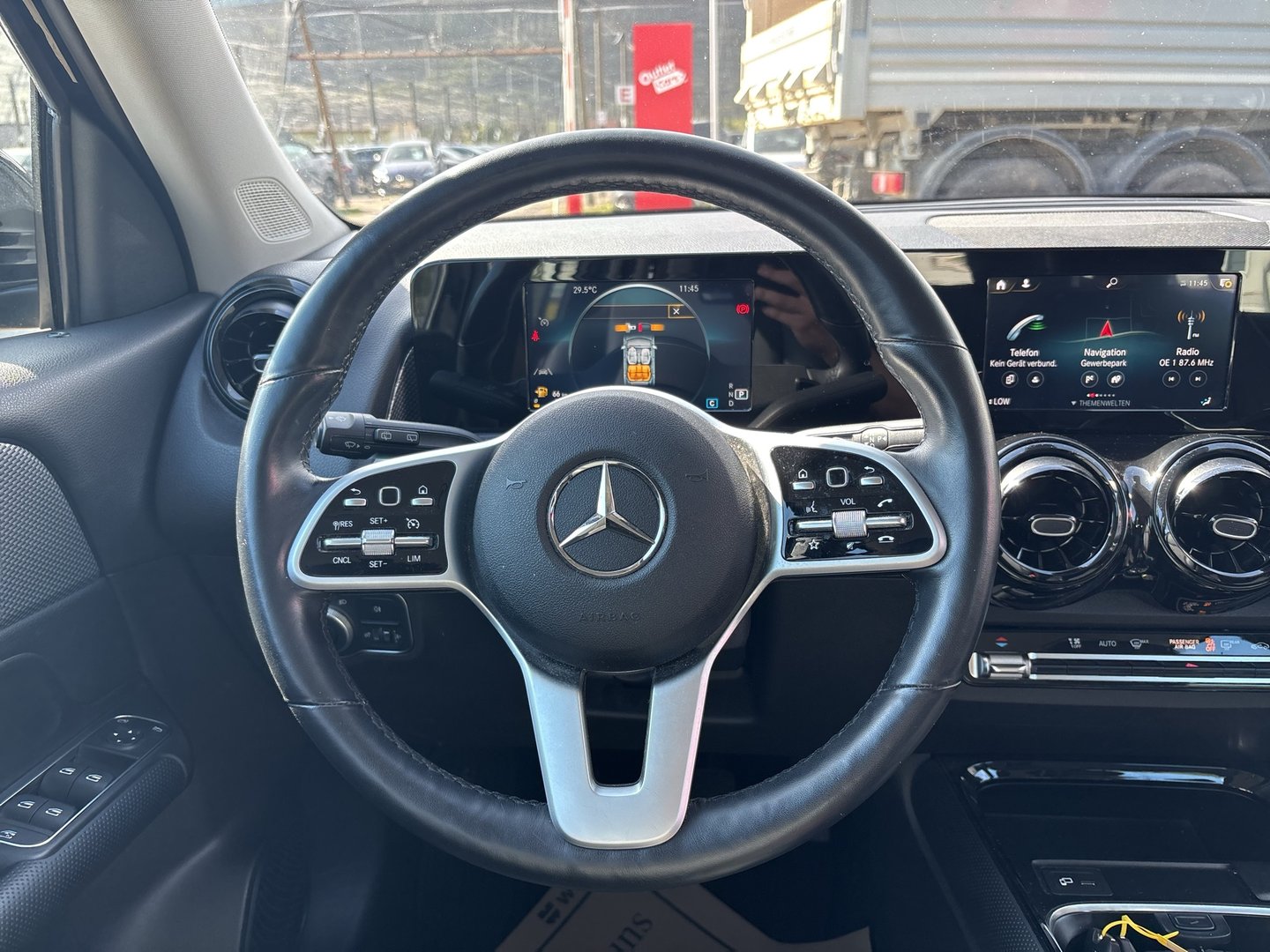 Mercedes GLB 220d 4MATIC Aut. | Bild 12 von 24