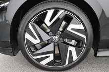 VW ID.7 Tourer GTX 4MOTION 250kW Business in Grenadillschwarz Metallic