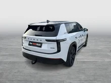 Škoda Peaq Sportline 90x in Moon-Weiß Metallic