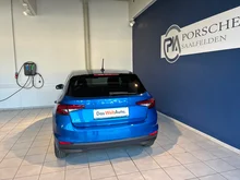 Thumbnail-Foto von Fahrzeug