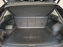 VW Tiguan Friends eTSI DSG in Deep Black Perleffekt