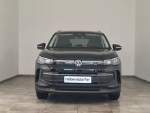 VW Tiguan Friends eTSI DSG in Deep Black Perleffekt