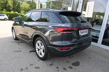 Audi Q6 e-tron in H1 Manhattangrau Metallic