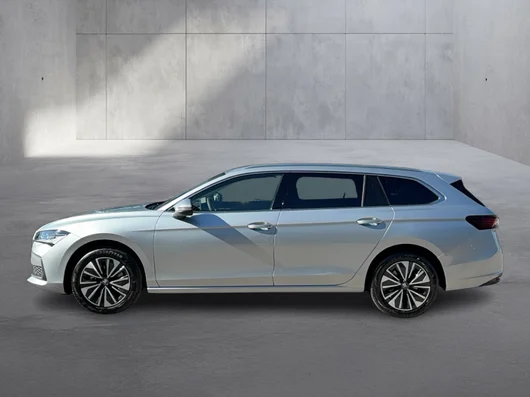 Bild eines Škoda Superb Combi Selection TSI mHEV DSG