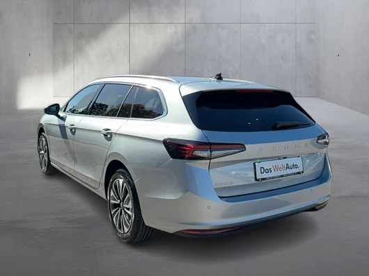 Bild eines Škoda Superb Combi Selection TSI mHEV DSG