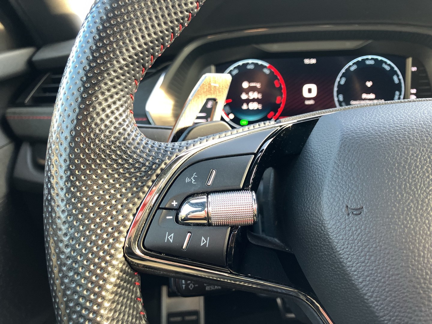 Škoda OCTAVIA 4x4 RS TDI DSG | Bild 11 von 26