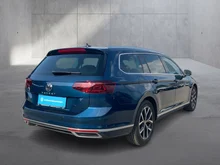 VW Passat Variant Elegance TDI DSG in AQUAMARINBLAU METALLIC