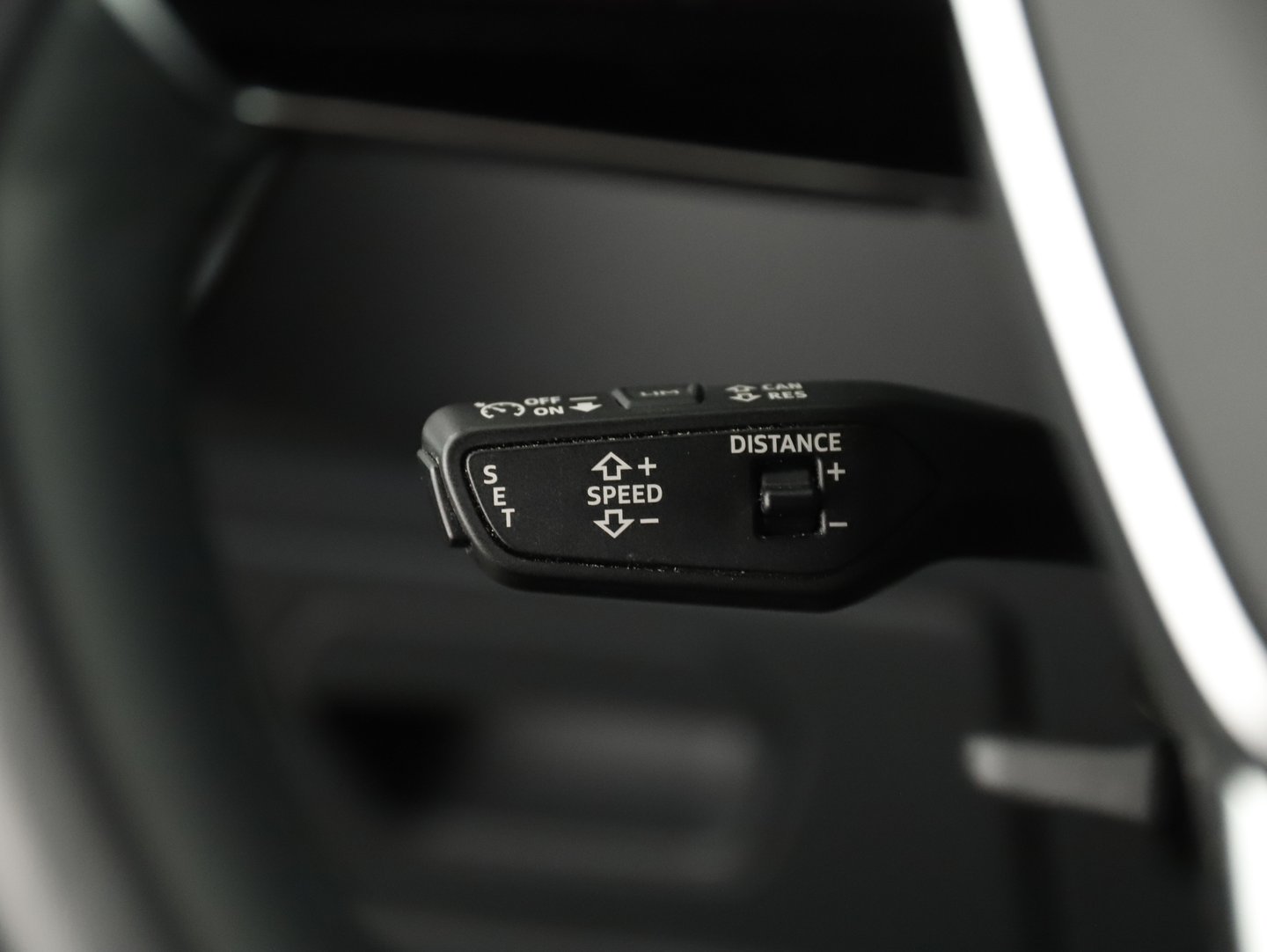 Audi A6 Avant 40 TDI Sport | Bild 14 von 24