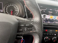 SEAT Leon Kombi FR TSI ACT in Nacht-Schwarz Metallic