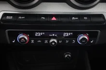 Audi Q2 35 TDI quattro intense in MYTHOSSCHWARZ METALLIC