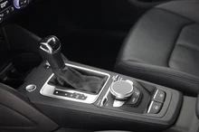 Audi Q2 35 TDI quattro intense in MYTHOSSCHWARZ METALLIC