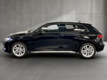 Audi A3 Sportback 30 TFSI in Brillantschwarz