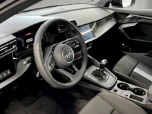 Audi A3 Sportback 30 TFSI in Brillantschwarz