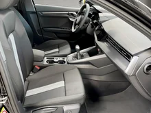 Audi A3 Sportback 30 TFSI in Brillantschwarz