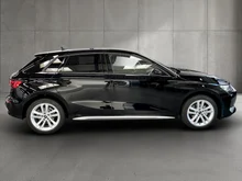 Audi A3 Sportback 30 TFSI in Brillantschwarz
