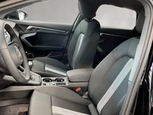 Audi A3 Sportback 30 TFSI in Brillantschwarz