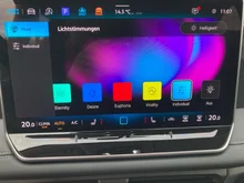VW Tiguan Friends TDI DSG in Deep Black Perleffekt