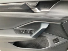 VW Tiguan Friends TDI DSG in Deep Black Perleffekt