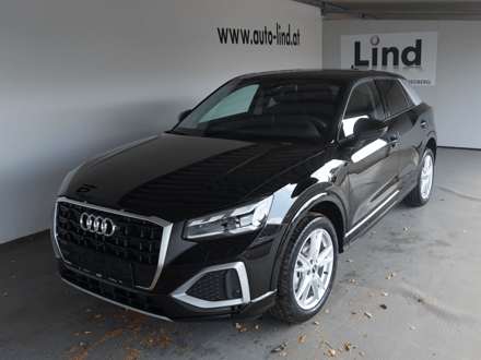 Audi Q2 30 TFSI admired