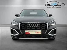 Audi Q2 35 TFSI advanced in 0E Mythosschwarz Metallic