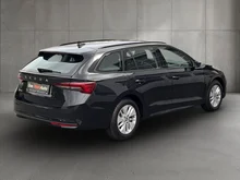 Škoda Octavia Combi Selection TDI DSG in Black-Magic Perleffekt