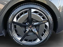 CUPRA Born 77/82 e-Boost 170kW/231PS in Vulkan-Grau Metallic