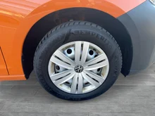 VW Caddy Cargo TDI 4MOTION in Leuchtorange