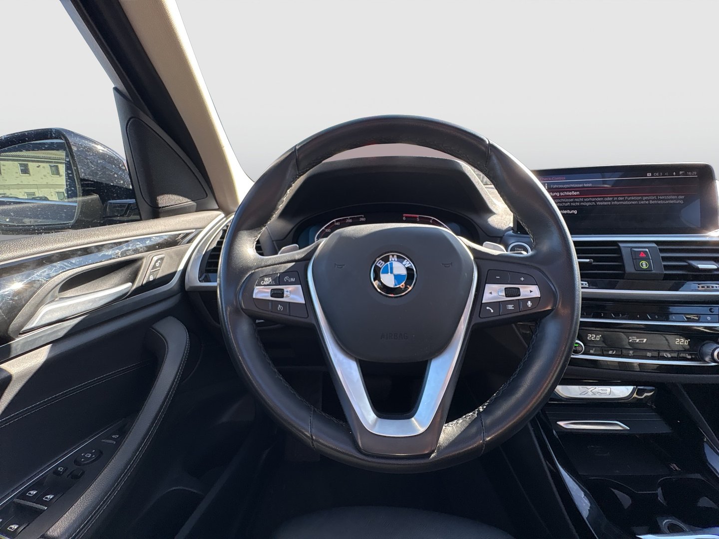BMW X3 xDrive 20d | Bild 10 von 24