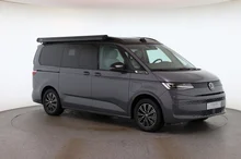 VW California Beach Camper eHyb. 180 kW 4M in Puregrey / Dach Deepblack Perleffekt