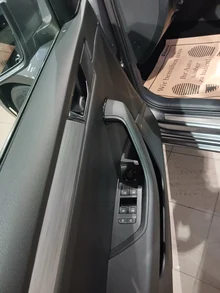 Škoda Superb Combi Ambition TDI DSG in Graphit-Grau Metallic
