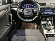 Škoda Superb Combi Ambition TDI DSG in Graphit-Grau Metallic