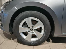 Škoda Superb Combi Ambition TDI DSG in Graphit-Grau Metallic