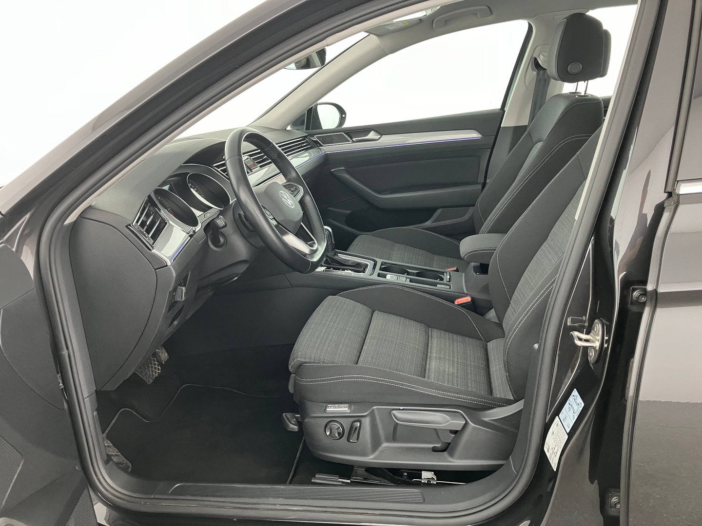 VW Passat Variant Business TDI DSG | Bild 3 von 15