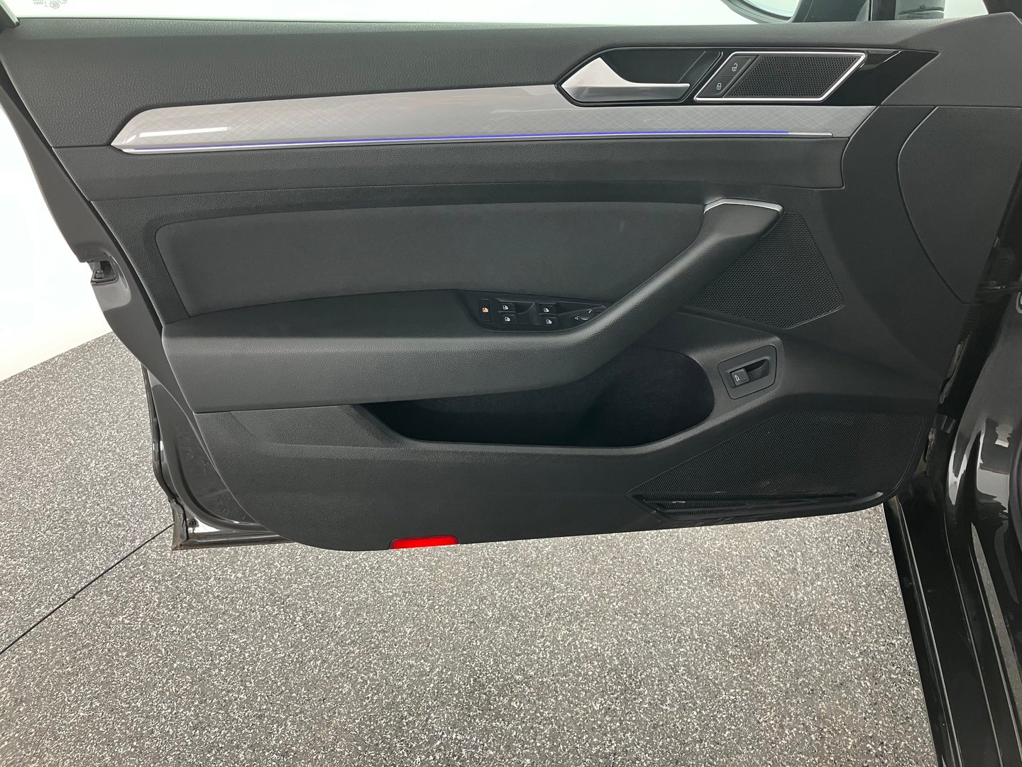 VW Passat Variant Business TDI DSG | Bild 4 von 15