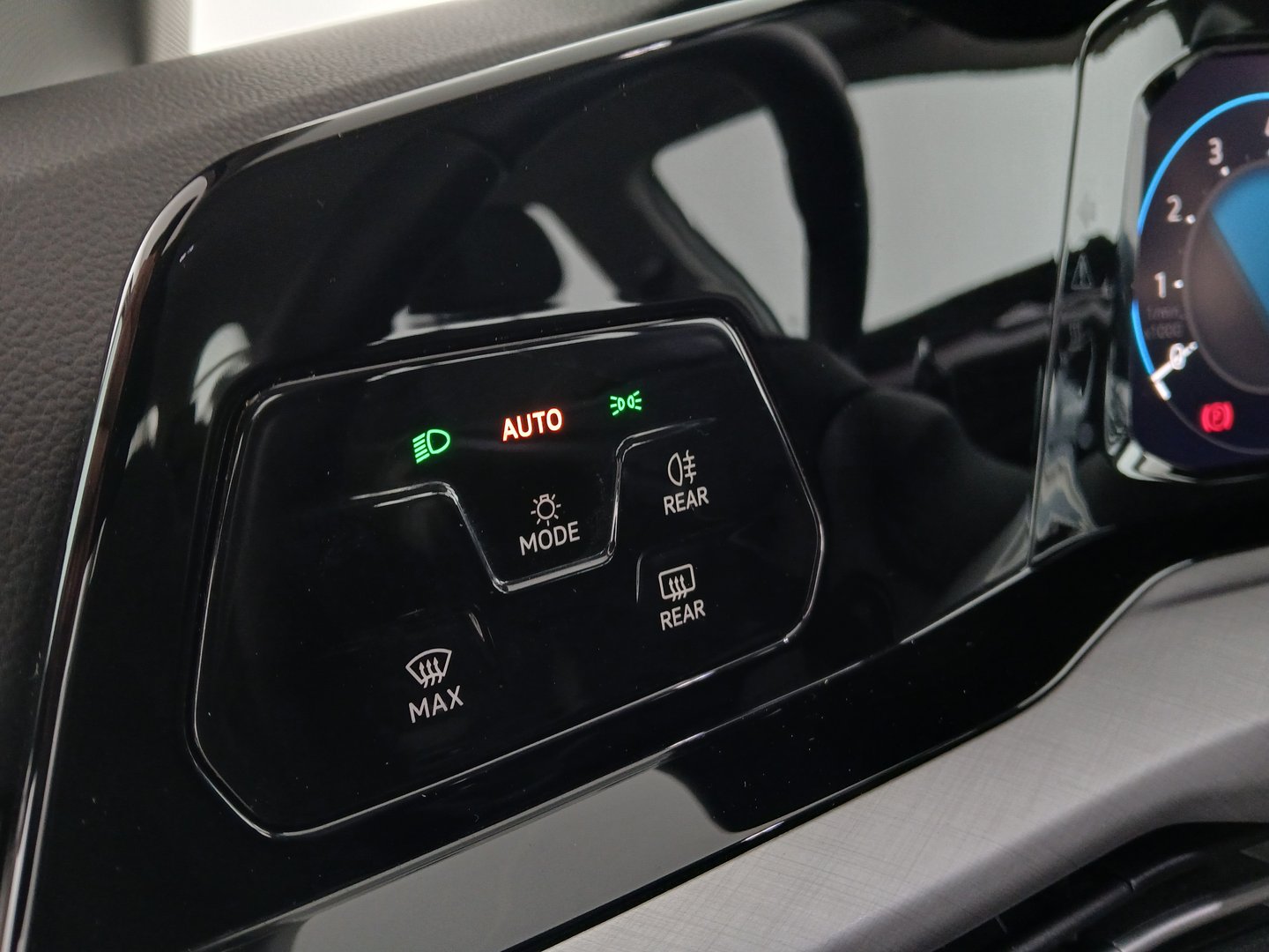 VW Golf Variant Life TSI | Bild 12 von 28