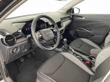 Škoda Fabia Essence in Black-Magic Perleffekt