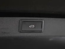 Škoda Enyaq 80x in SCHWARZ-MAGIC PERLEFFEKT
