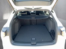 VW Golf Variant Sport mHeV DSG in Oryxweiß Perlmutteffekt