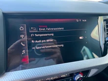 Audi A1 Sportback 25 TFSI intense in Gletscherweiss Metallic