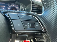 Audi A1 Sportback 25 TFSI intense in Gletscherweiss Metallic