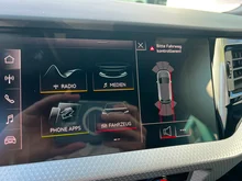 Audi A1 Sportback 25 TFSI intense in Gletscherweiss Metallic