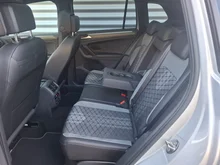 VW Tiguan R-Line TDI SCR 4MOTION DSG in Reflexsilber Met.