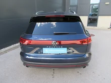 VW Touareg TDI 4MOTION in Meloe Blau Crystal Effekt
