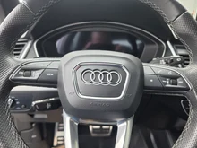 Audi Q5 40 TDI quattro intense in silber - metallic