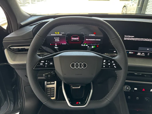 Bild eines Audi Q5 SUV TDI quattro 150 kW