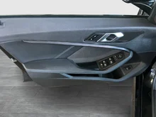 BMW 1xx 1 Lim. 118 i Luxury Line in schwarz Metallic