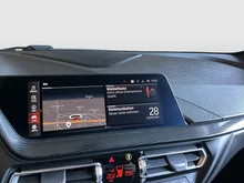 BMW 1xx 1 Lim. 118 i Luxury Line in schwarz Metallic