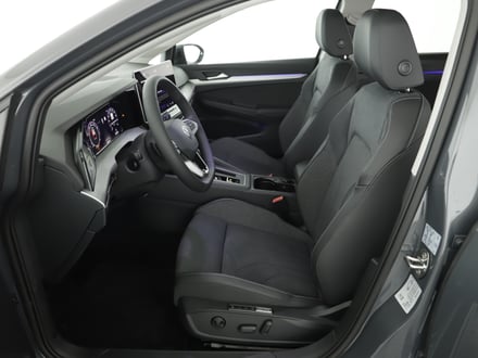 VW Golf Variant Business mHeV DSG