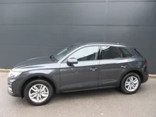 Audi Q5 50 TFSI e quattro in H1 Manhattangrau Metallic