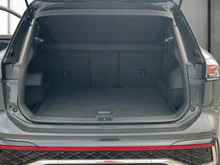 VW Tiguan R-Line TDI DSG in URANOGRAU